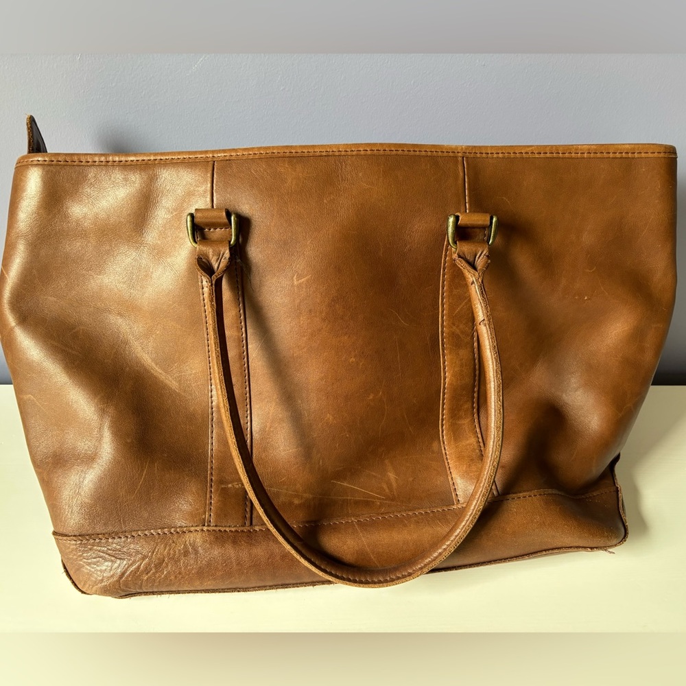 L.L. Bean leather tote. Brown. Good used condition, minor markings.